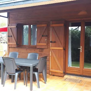  Hébergement de vacances Sous Les Pins